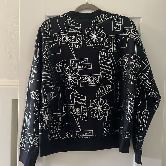 Nike crew sweatshirt - Picture 4 of 4